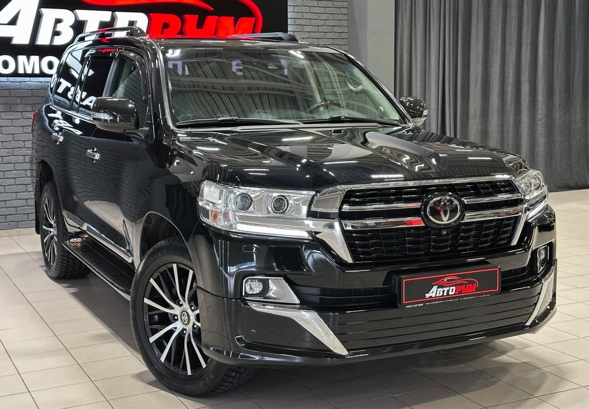 Toyota Land Cruiser 200 - 4